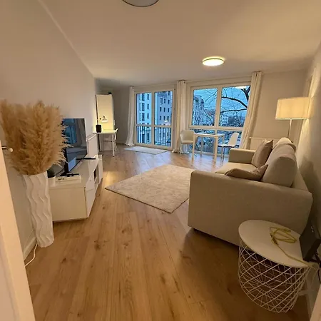 Gemuetliche 1-raum-wohnung In Dresden-friedrichstadt * Дрезден